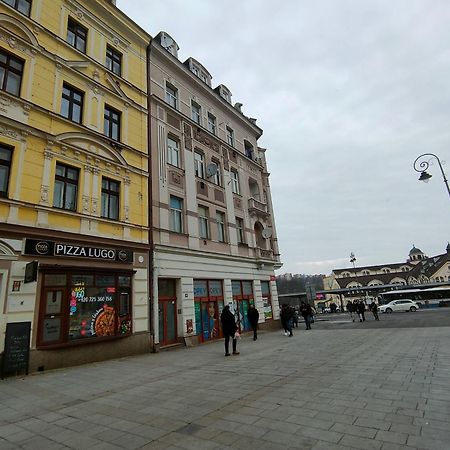 Family Apartment Kv Karlovy Vary Esterno foto