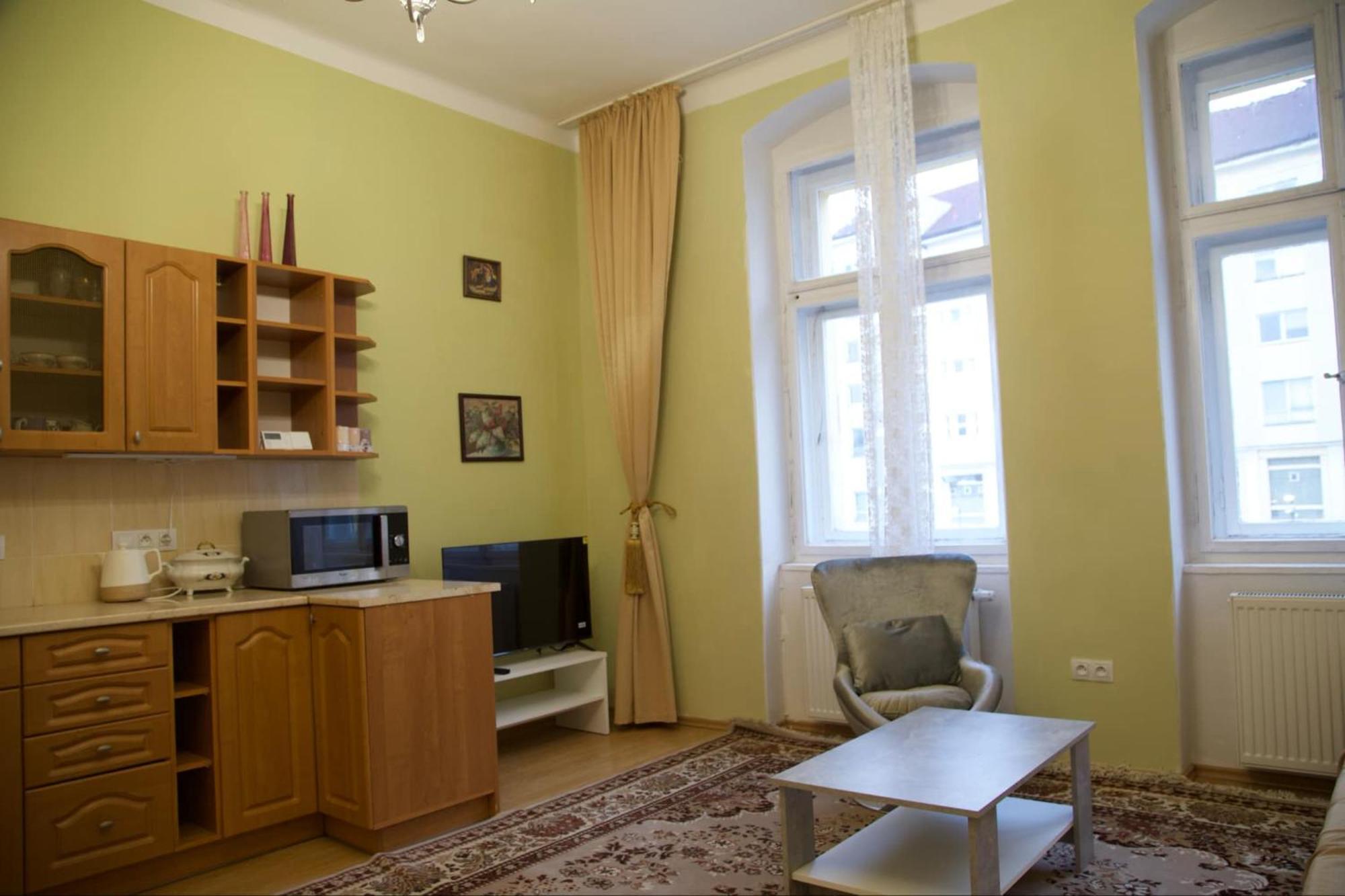 Family Apartment Kv Karlovy Vary Esterno foto